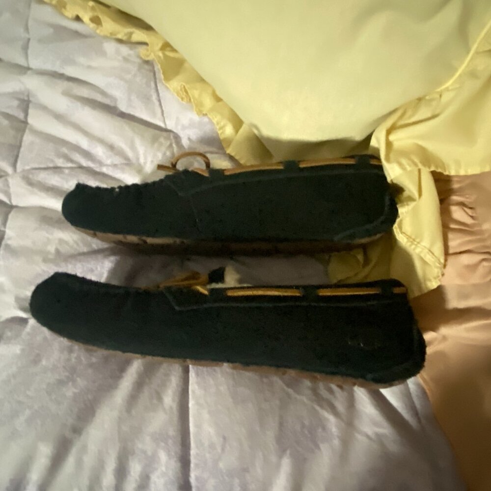 UGG  Size 9 Olsen Slippers  Suede House Shoe Moccasins - Picture 3 of 14